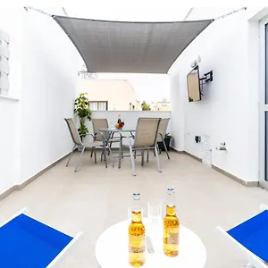 verificați disponibilitatea