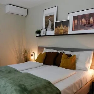 akacfa-holidays-apartments.inbudapesthotels.com/
