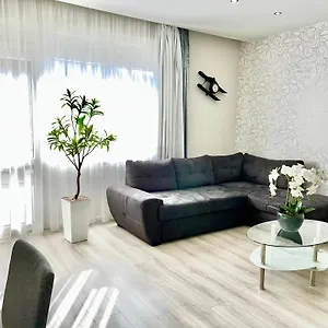 Downtown Dream Apartmans Apartament