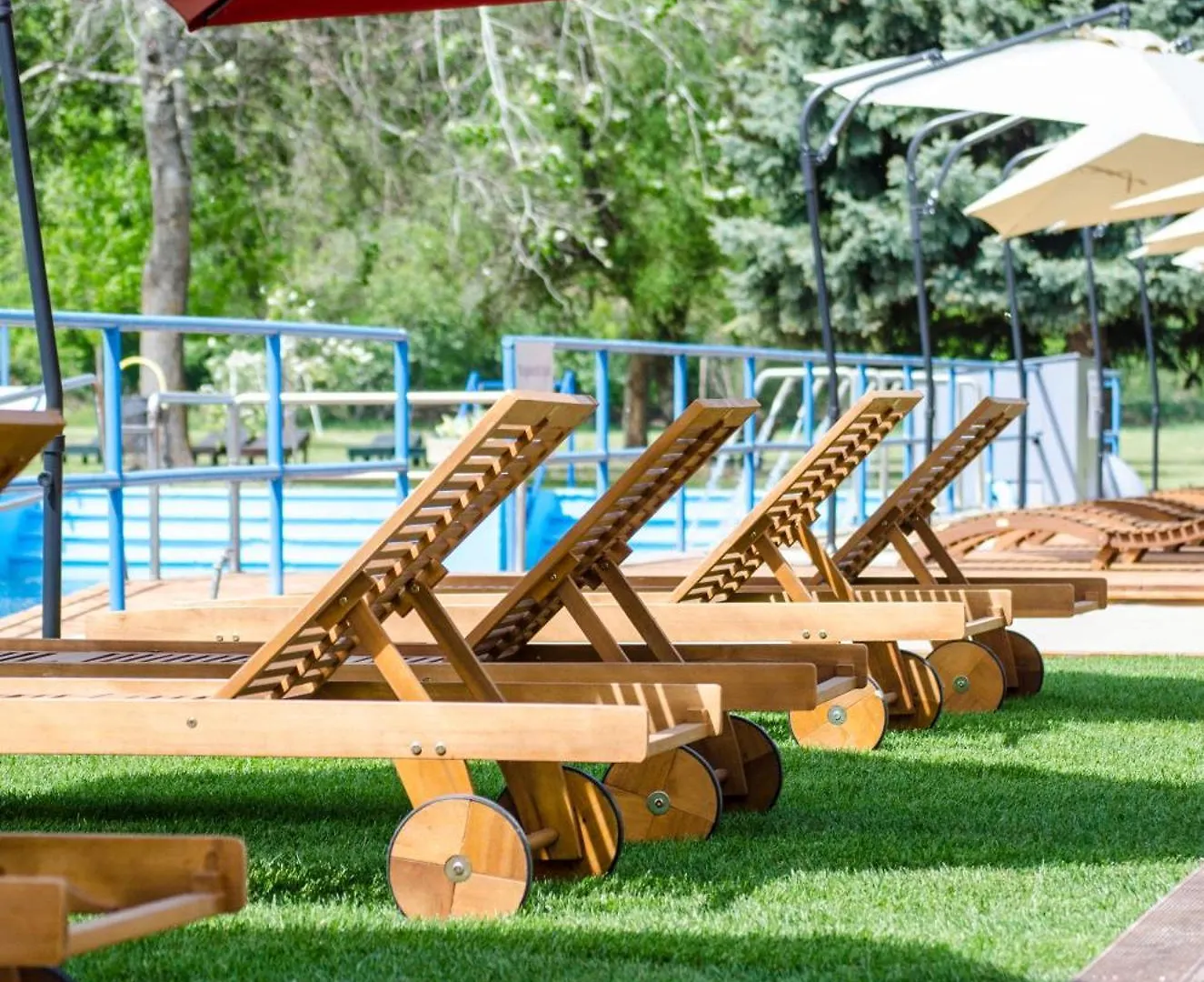 Camping Sziksosfuerdo Strand Es Kemping Seghedin